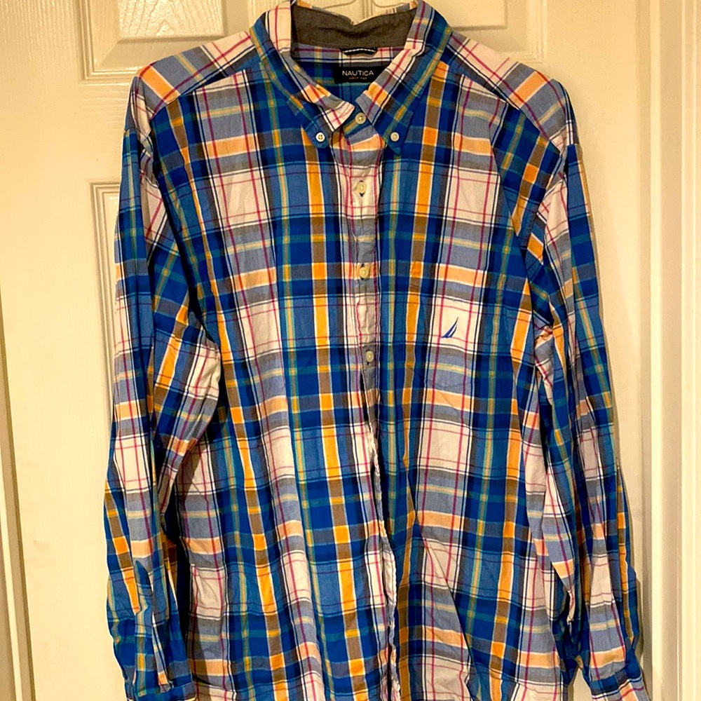 Blue plaid mens Nautica long sleeve shirt, size 2X. Great condition